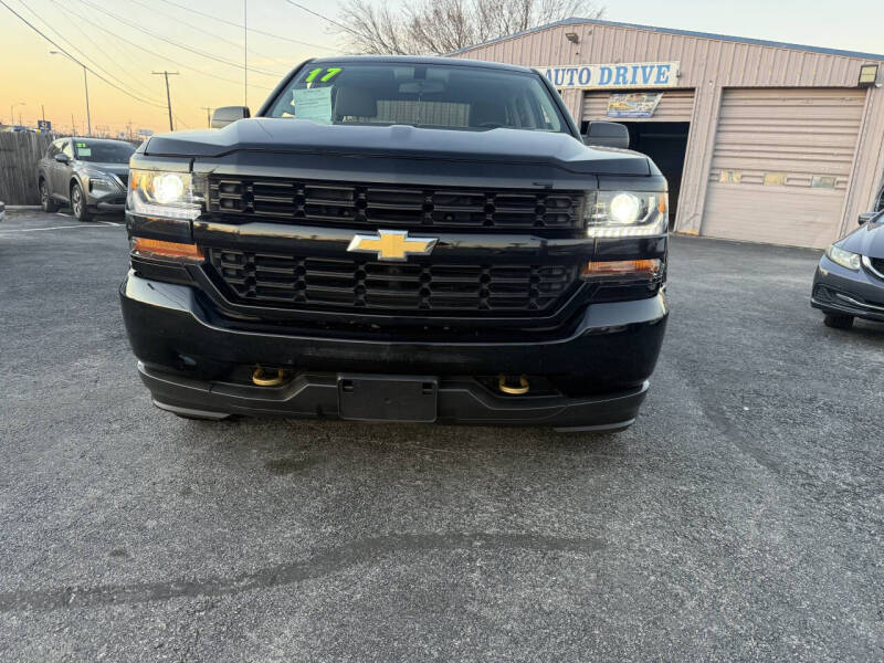 2017 Chevrolet Silverado 1500 Custom