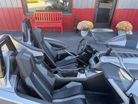 2015 Polaris Slingshot
