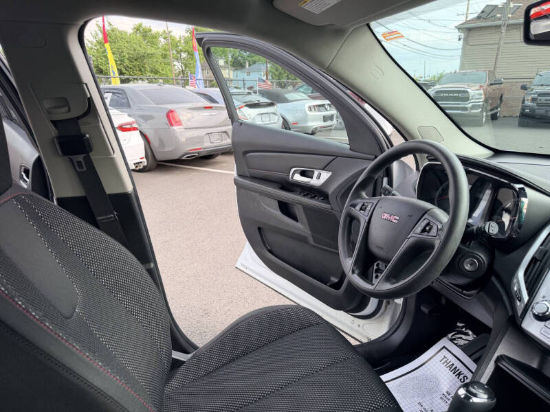 2017 GMC Terrain SLE-1
