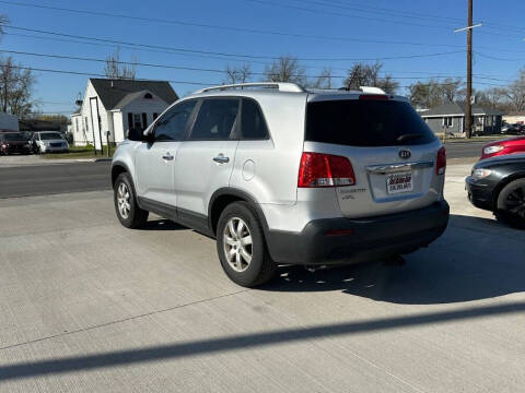 2011 Kia Sorento LX
