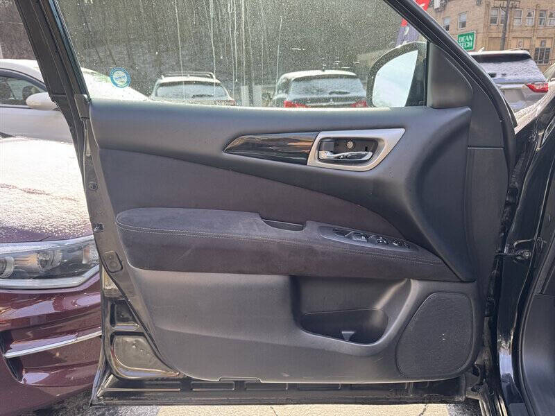 2014 Nissan Pathfinder SV