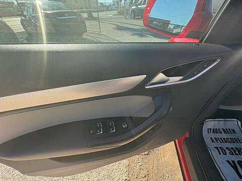 2016 Audi Q3 2.0T Premium Plus