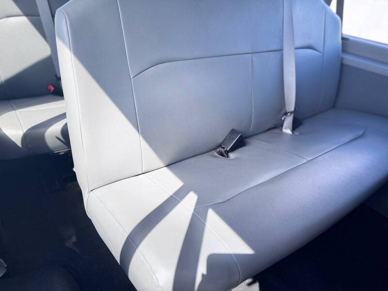 2014 Ford E-Series E-350 SD XL