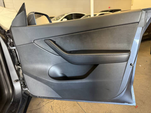 2020 Tesla Model Y Long Range