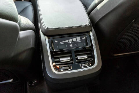 2025 Volvo XC90 B6 Plus Bright Theme 7P