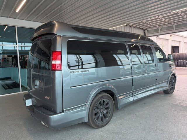 2025 GMC Savana 2500