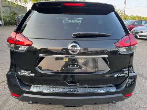 2018 Nissan Rogue SV