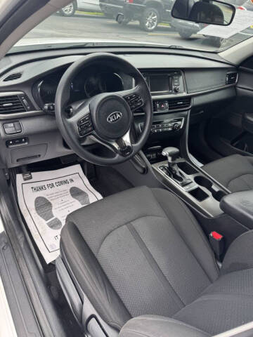 2017 Kia Optima LX