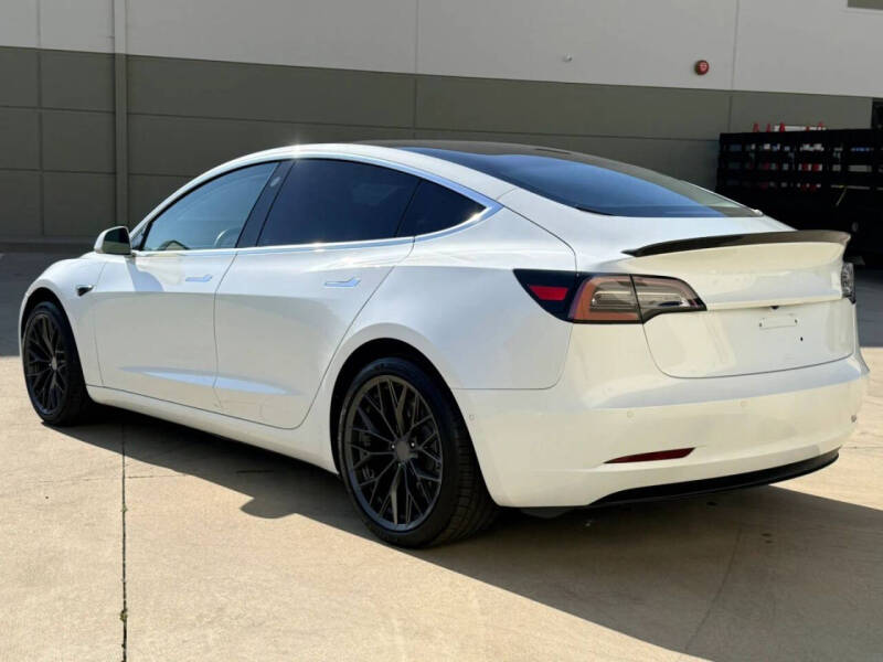 2019 Tesla Model 3 Standard Range Plus