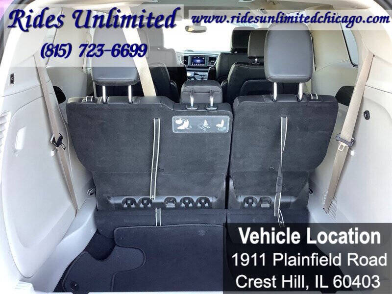 2020 Chrysler Pacifica Touring L