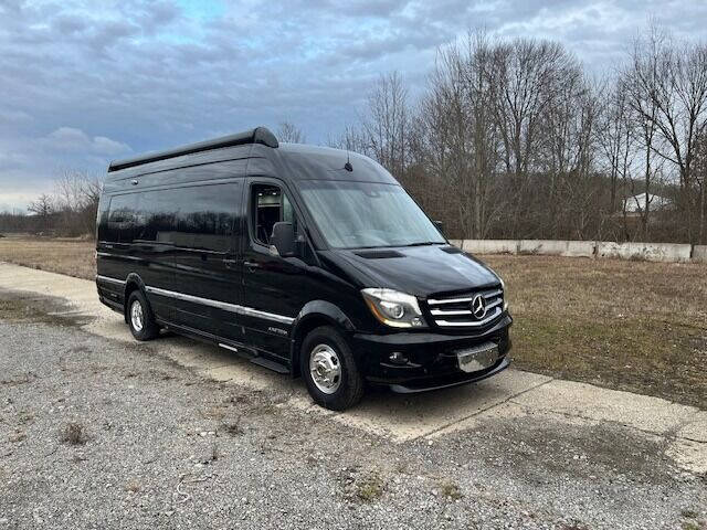 2018 Mercedes-Benz Airstream Interstate