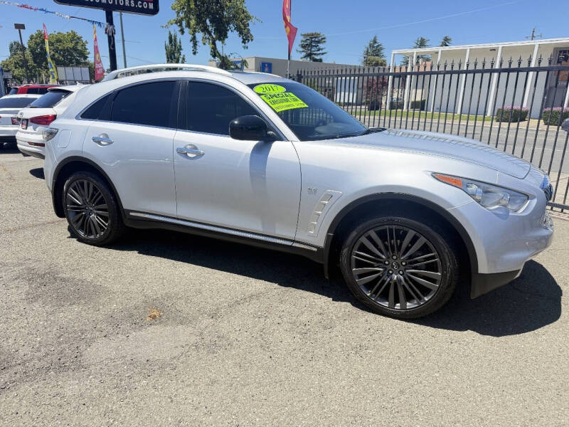 2017 Infiniti QX70