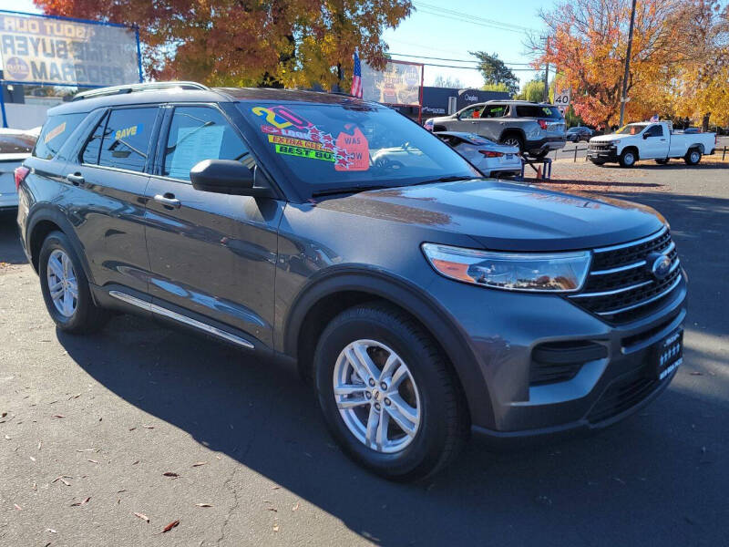 2020 Ford Explorer XLT photo 3