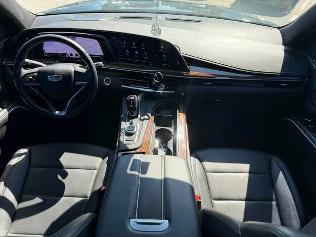 2023 Cadillac Escalade ESV Luxury