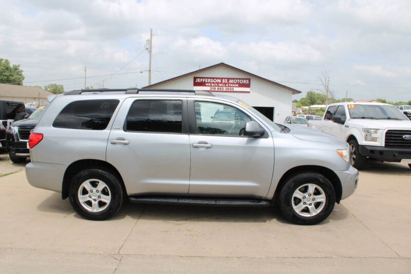 2017 Toyota Sequoia SR5