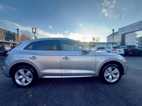 2018 Audi Q5 2.0T quattro Premium Plus
