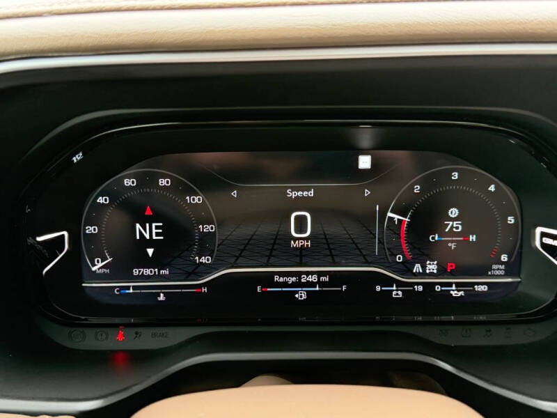 2022 GMC Yukon Denali