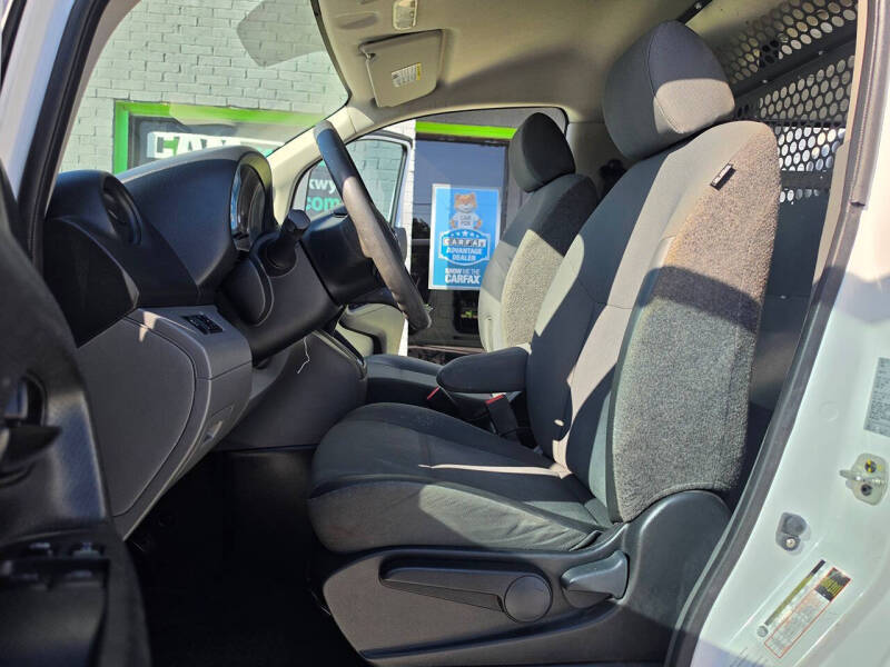 2017 Nissan NV200