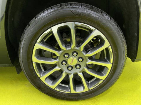 2020 GMC Acadia Denali