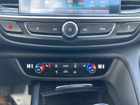 2018 Buick Regal TourX Essence