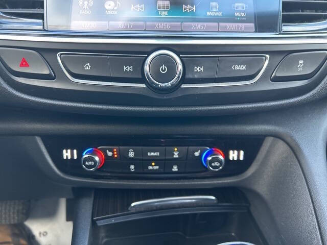 2018 Buick Regal TourX Essence