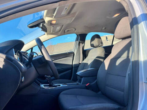 2017 Chevrolet Cruze LT Auto