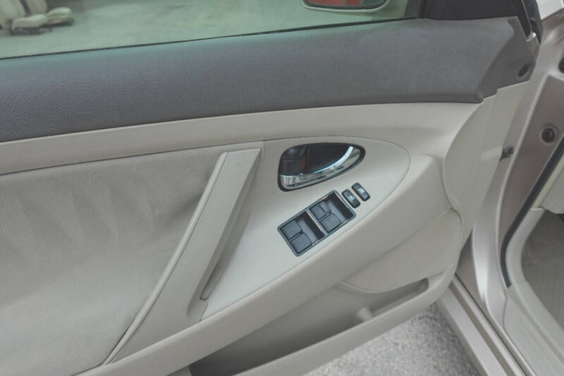 2007 Toyota Camry LE