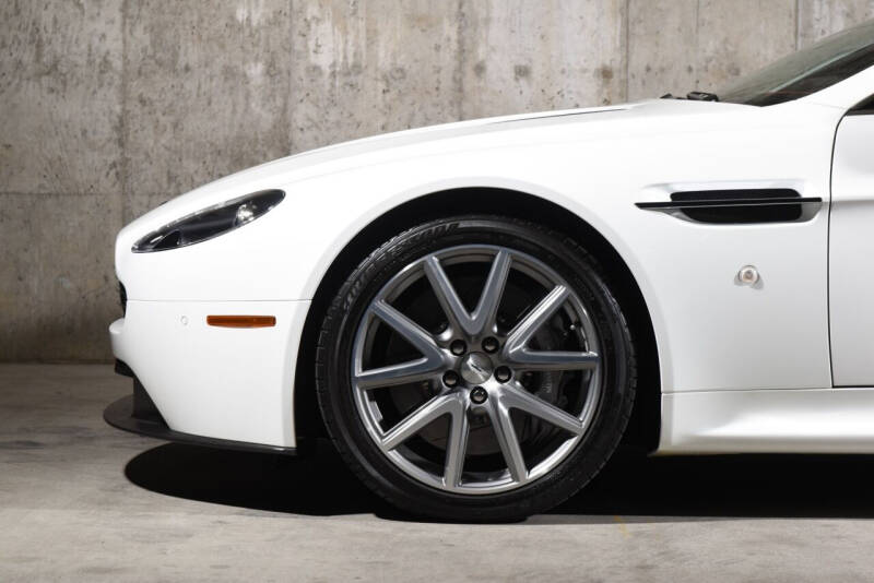 2013 Aston Martin V8 Vantage