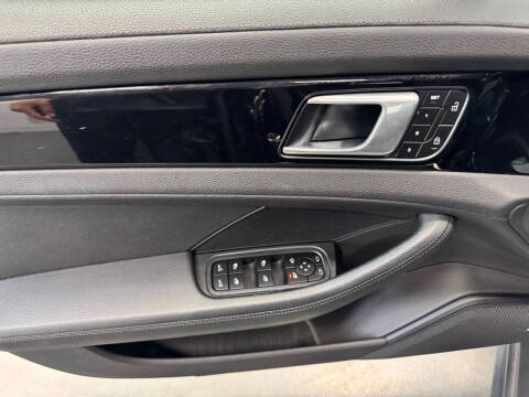 2022 Porsche Panamera