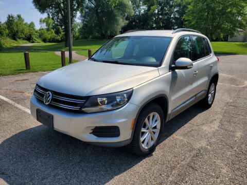 2015 Volkswagen Tiguan for sale at COOP'S AFFORDABLE AUTOS LLC in Otsego MI