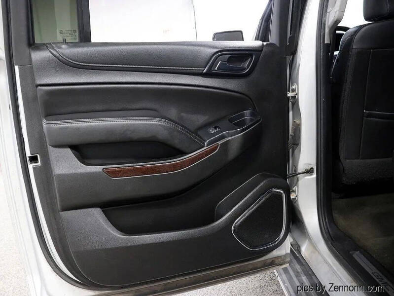 2017 GMC Yukon XL SLT