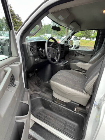 2018 Chevrolet Express 2500