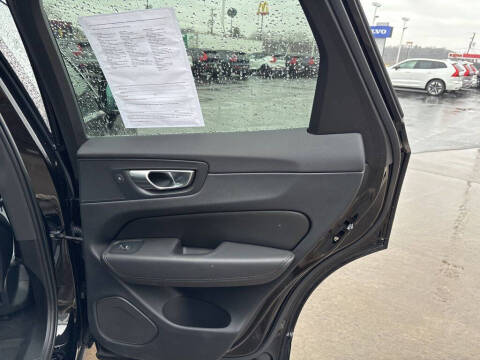 2023 Volvo XC60 B5 Core