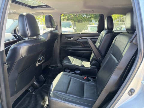 2016 Toyota Highlander