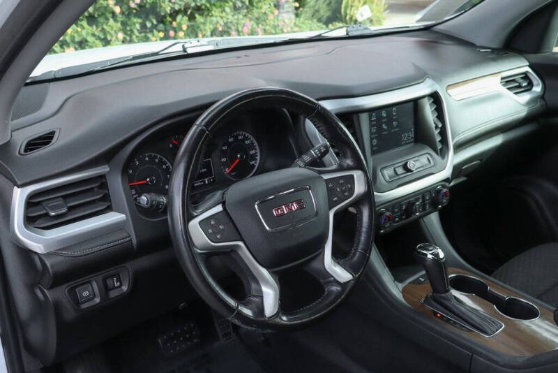 2019 GMC Acadia SLE-1