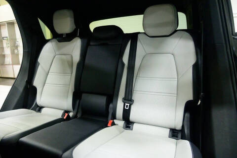 2025 Porsche Cayenne