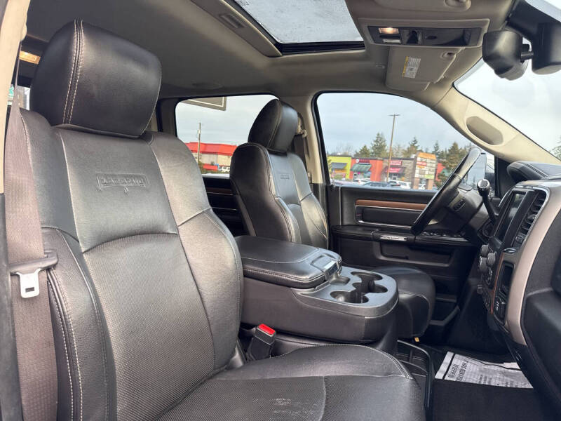 2017 RAM 3500 Laramie