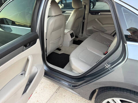 2015 Volkswagen Passat 2.0L TDI SE