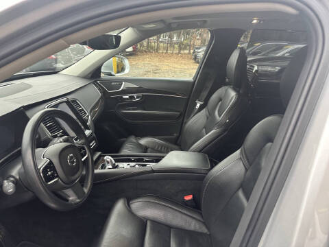 2017 Volvo XC90 T8 eAWD Inscription