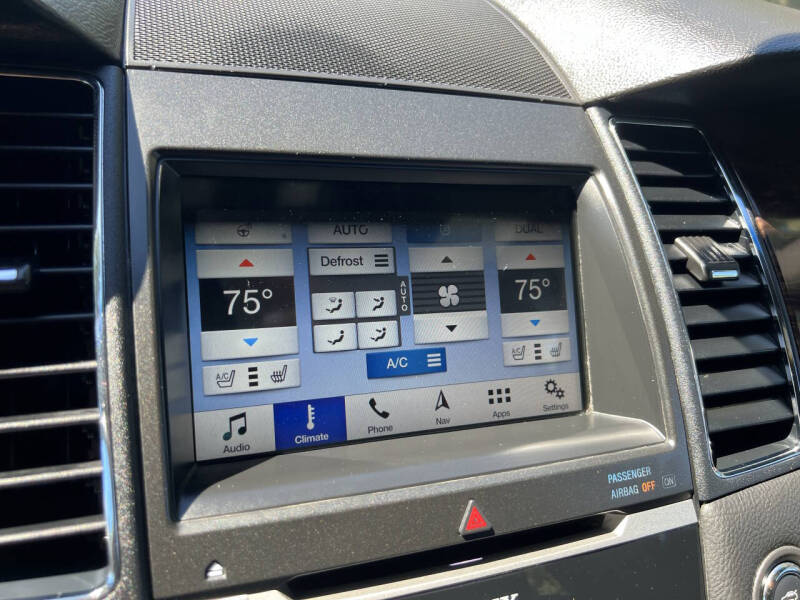 2018 Ford Taurus Limited