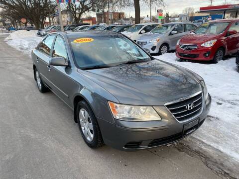 2009 Hyundai Sonata for sale at Midtown Autoworld LLC in Herkimer NY