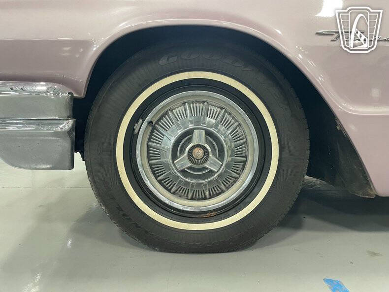 1964 Ford Thunderbird