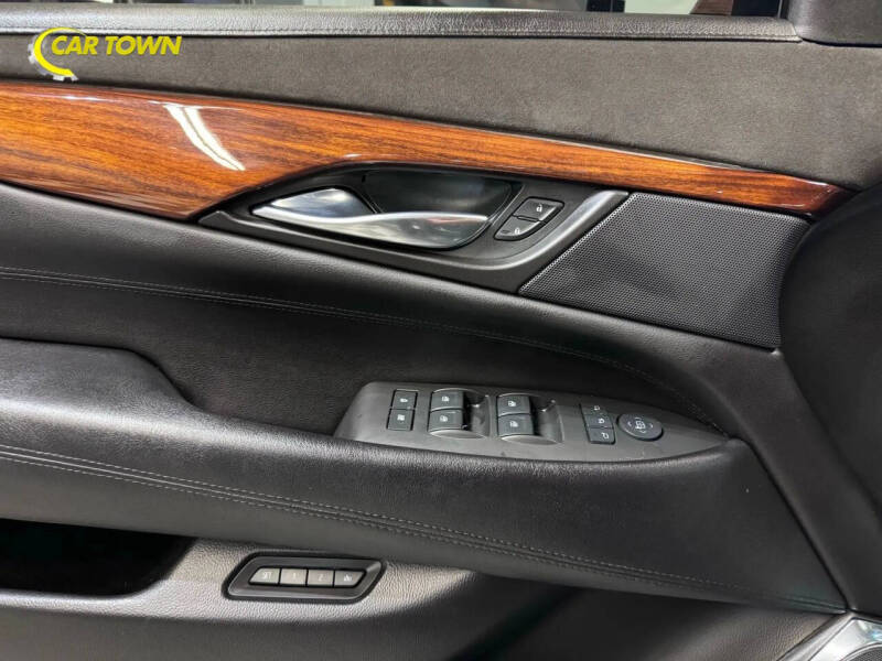 2016 Cadillac Escalade ESV Luxury Collection