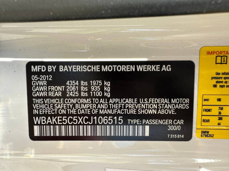 2012 BMW 3 Series 328i