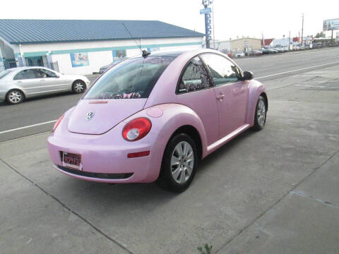 2009 Volkswagen New Beetle Base PZEV