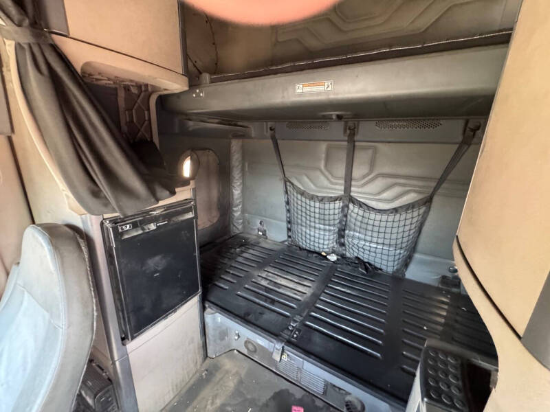 2014 Freightliner Cascadia