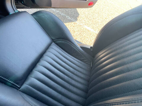 2005 Ford Thunderbird Deluxe