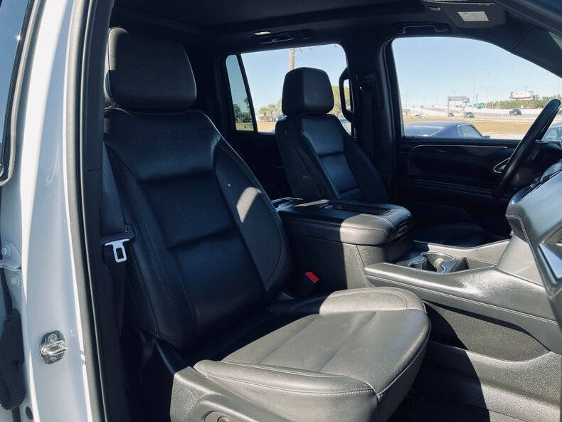 2022 Chevrolet Suburban LT