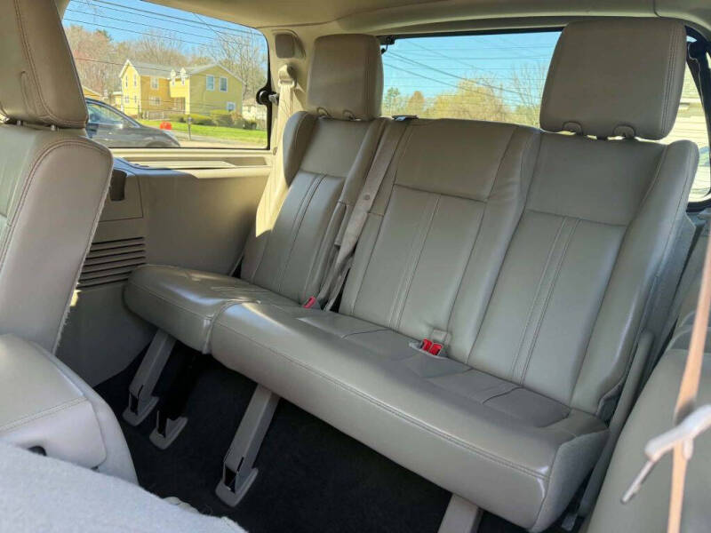2016 Lincoln Navigator Select