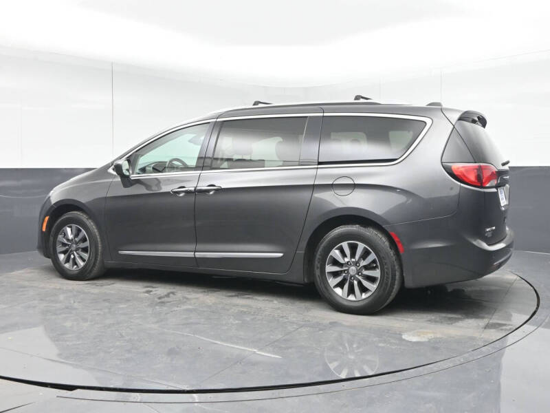 2020 Chrysler Pacifica Touring L Plus